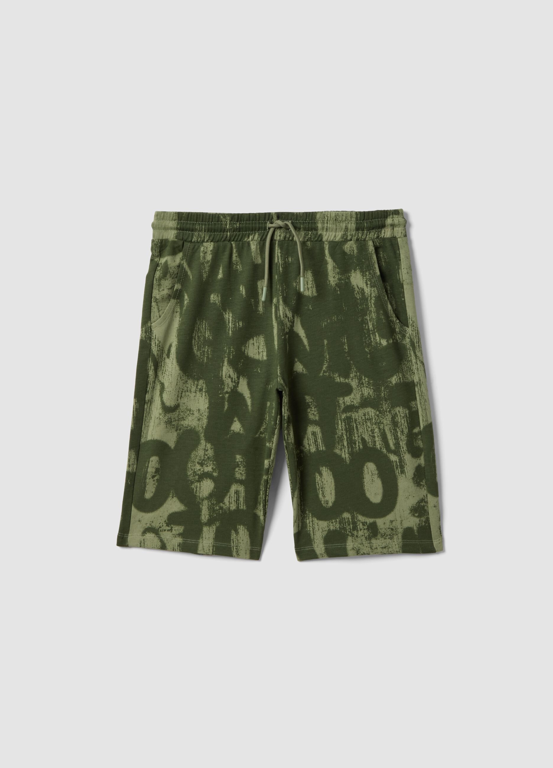 Boy's regular fit green print pure cotton shorts