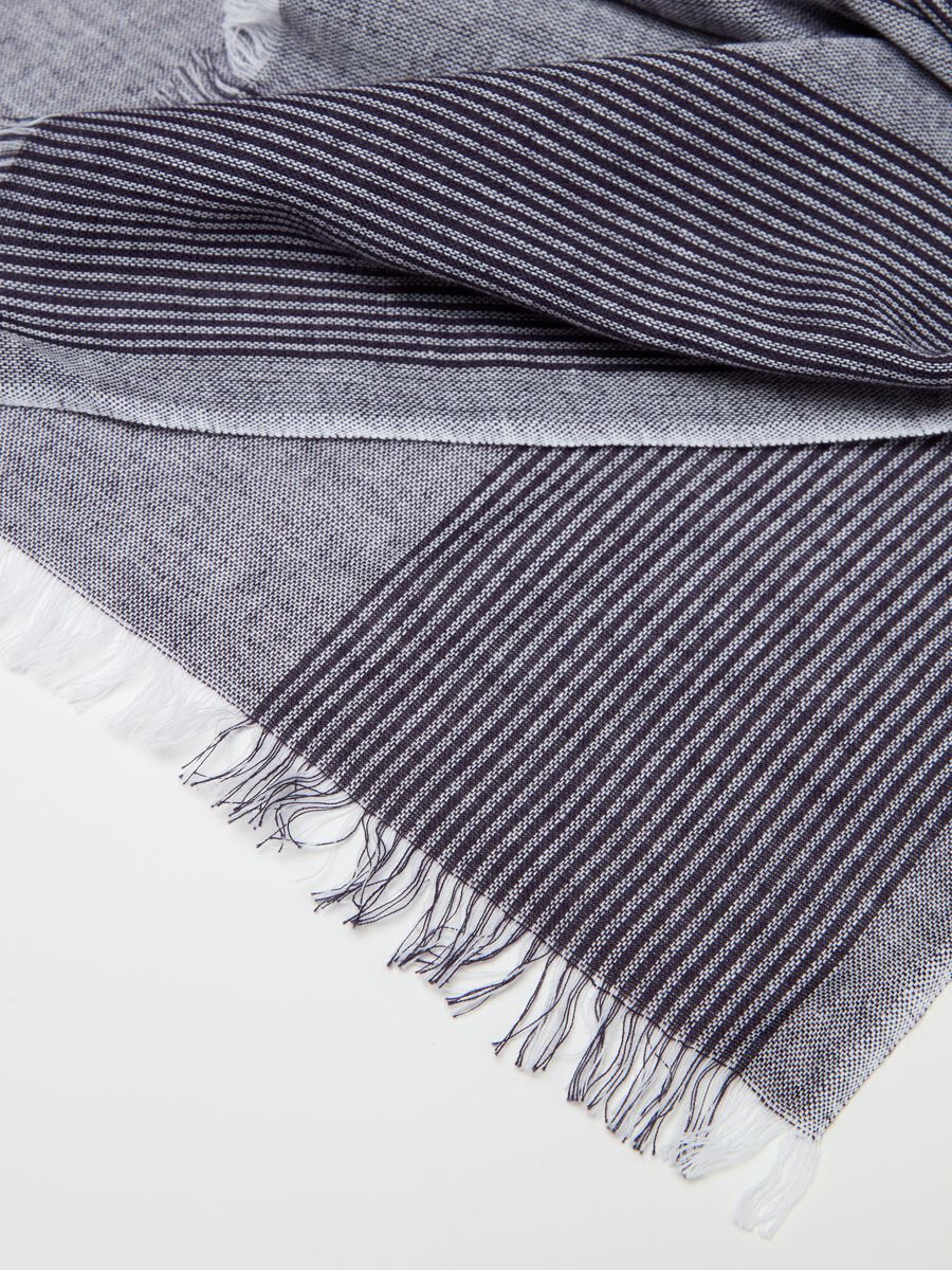Colourblock pashmina with striped motif_2