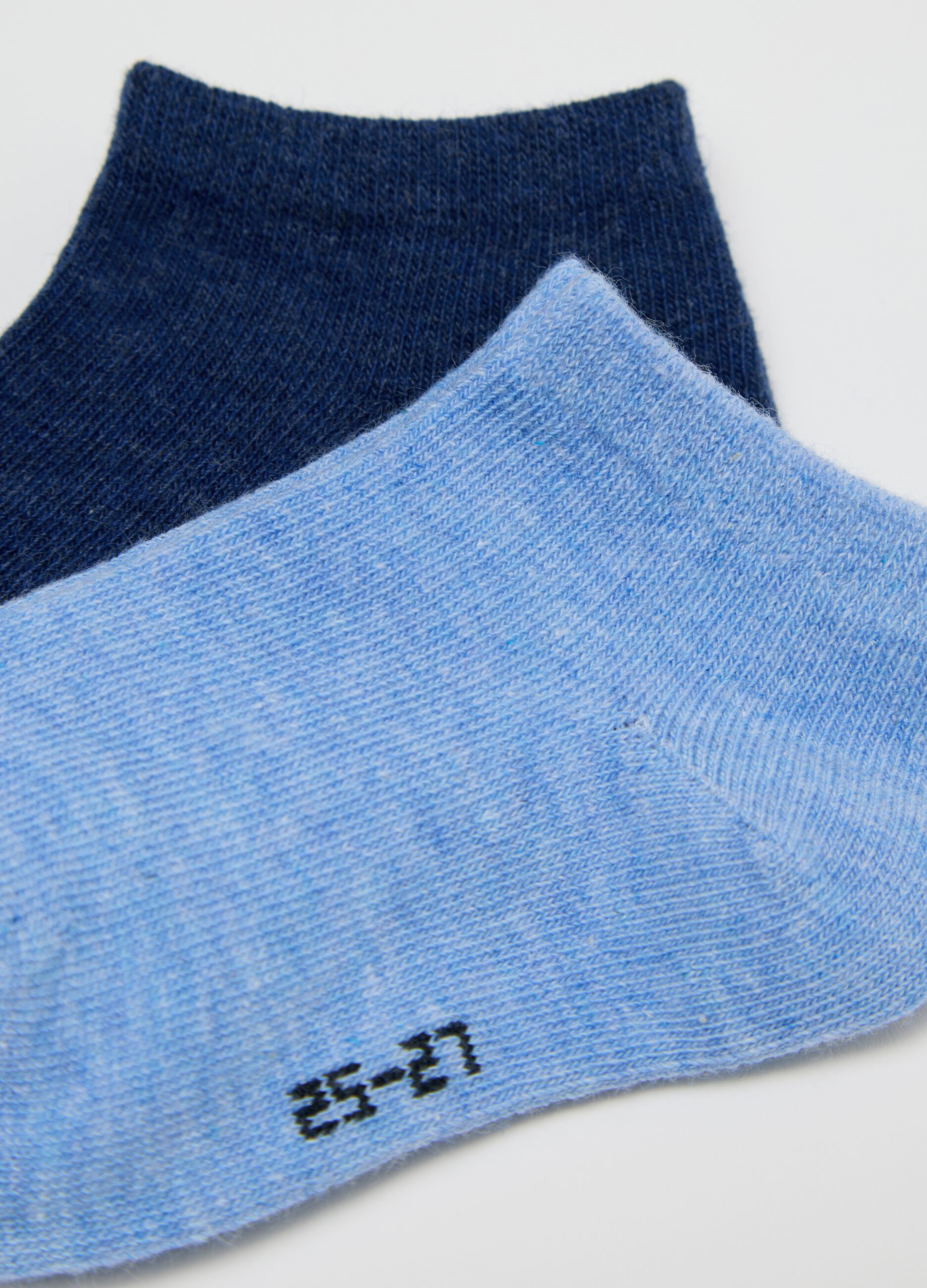 Five-pair pack white and blue stretch shoe liners
