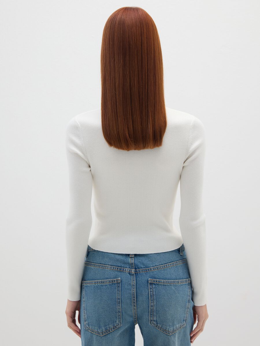 White Turtleneck Sweater_3