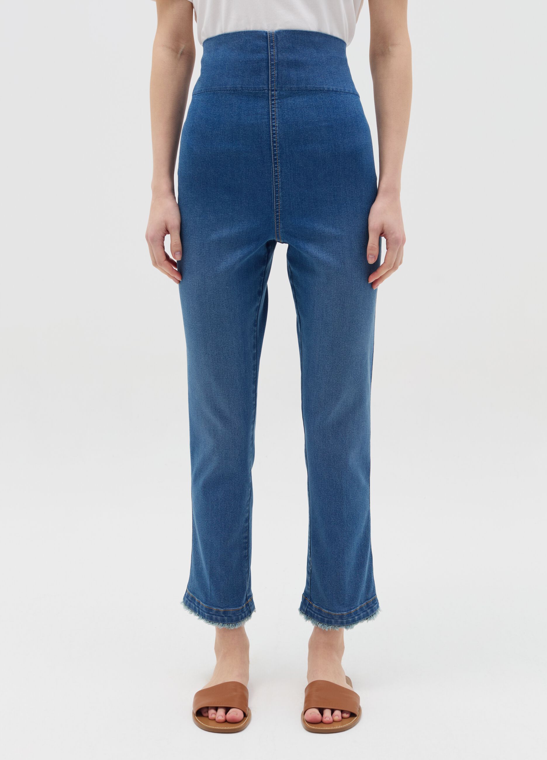 Cropped maternity treggings in denim