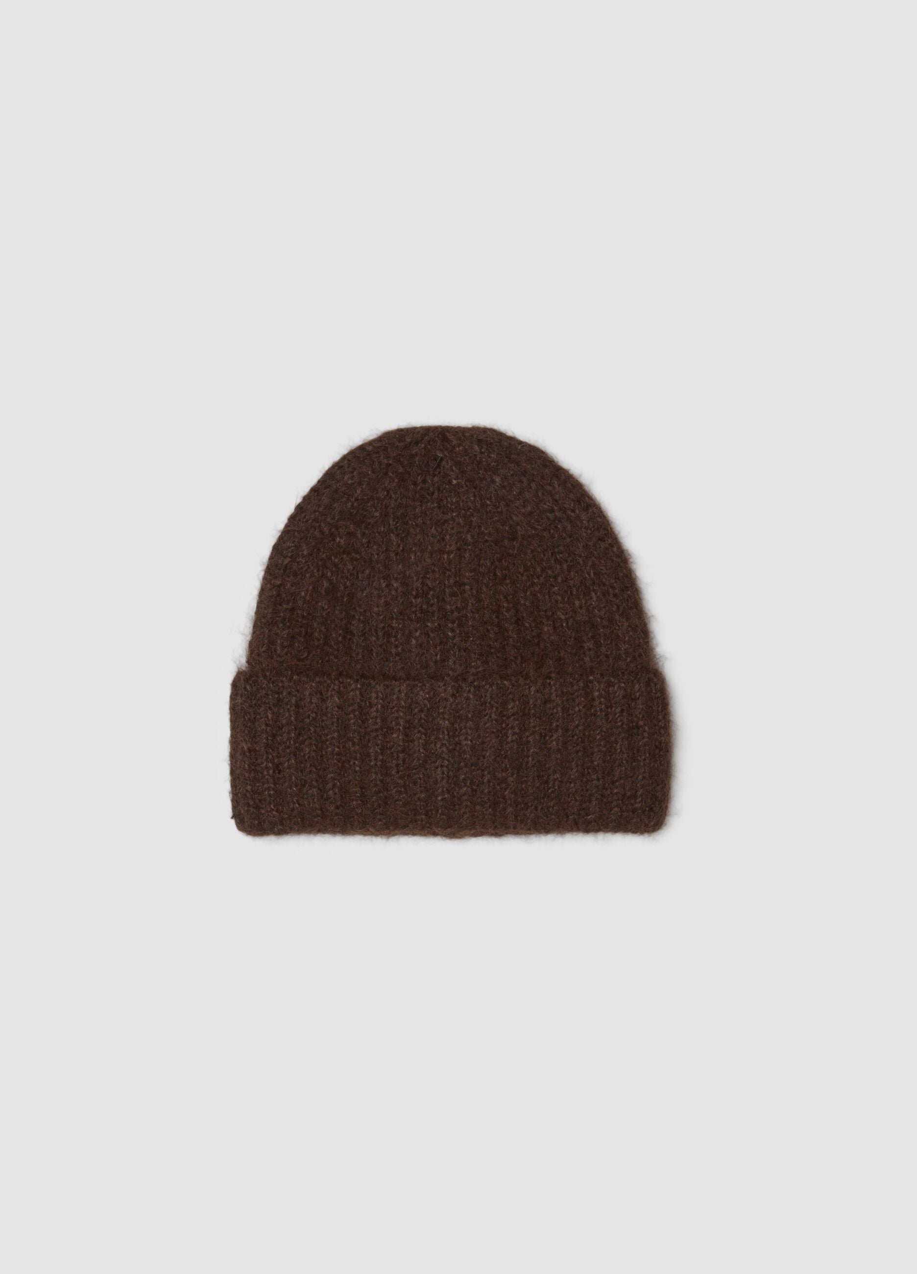 Cappello marrone in lana elasticizzata a coste