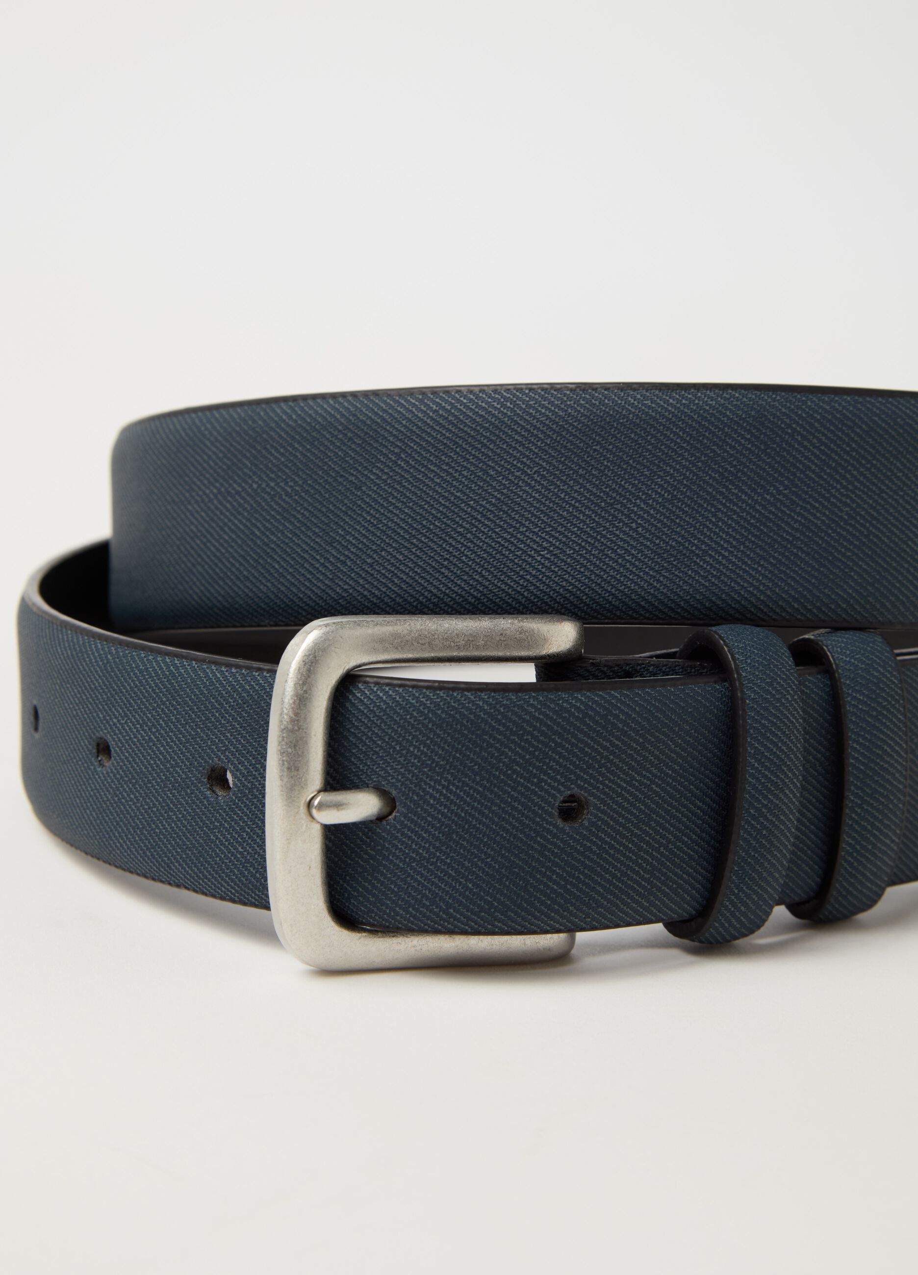 Solid colour belt with square buckle