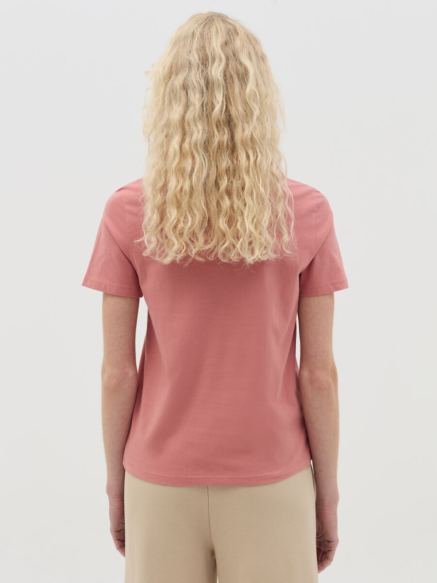Essential T-shirt in cotton with round neck_3
