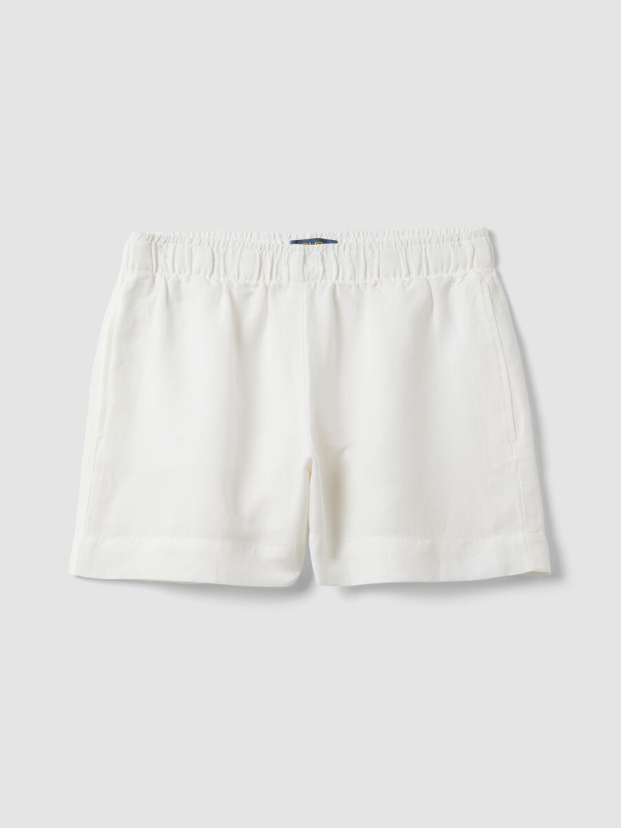 White linen-viscose blend shorts with elasticated waist, regular fit_0