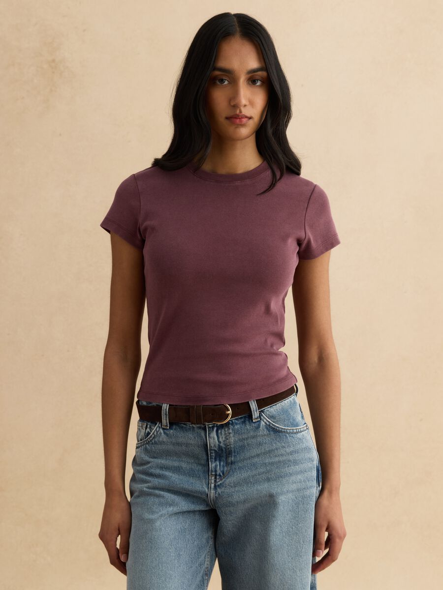 T-shirt fitted in cotone elasticizzato viola_3