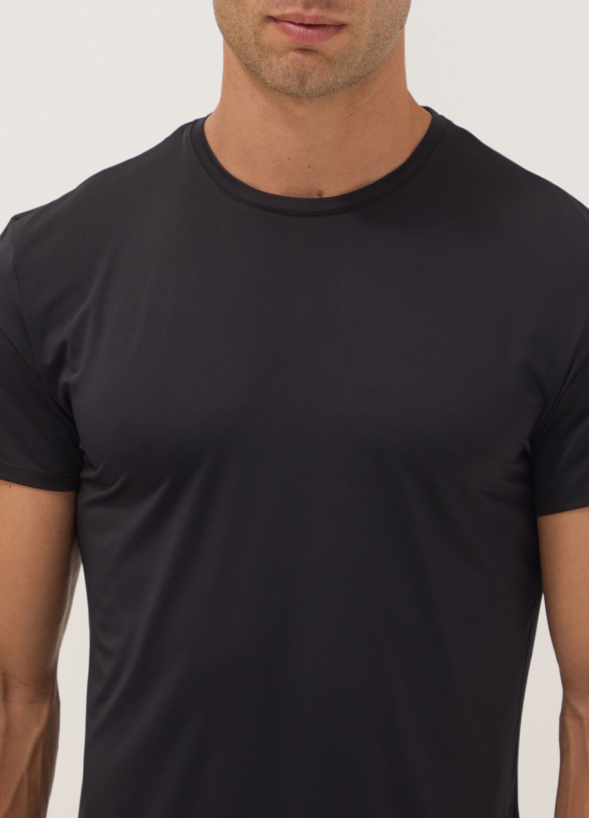 2-pack of black stretch microfibre T-shirts, regular fit