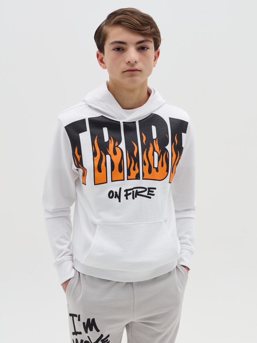 Felpa in French Terry con cappuccio e stampa_0