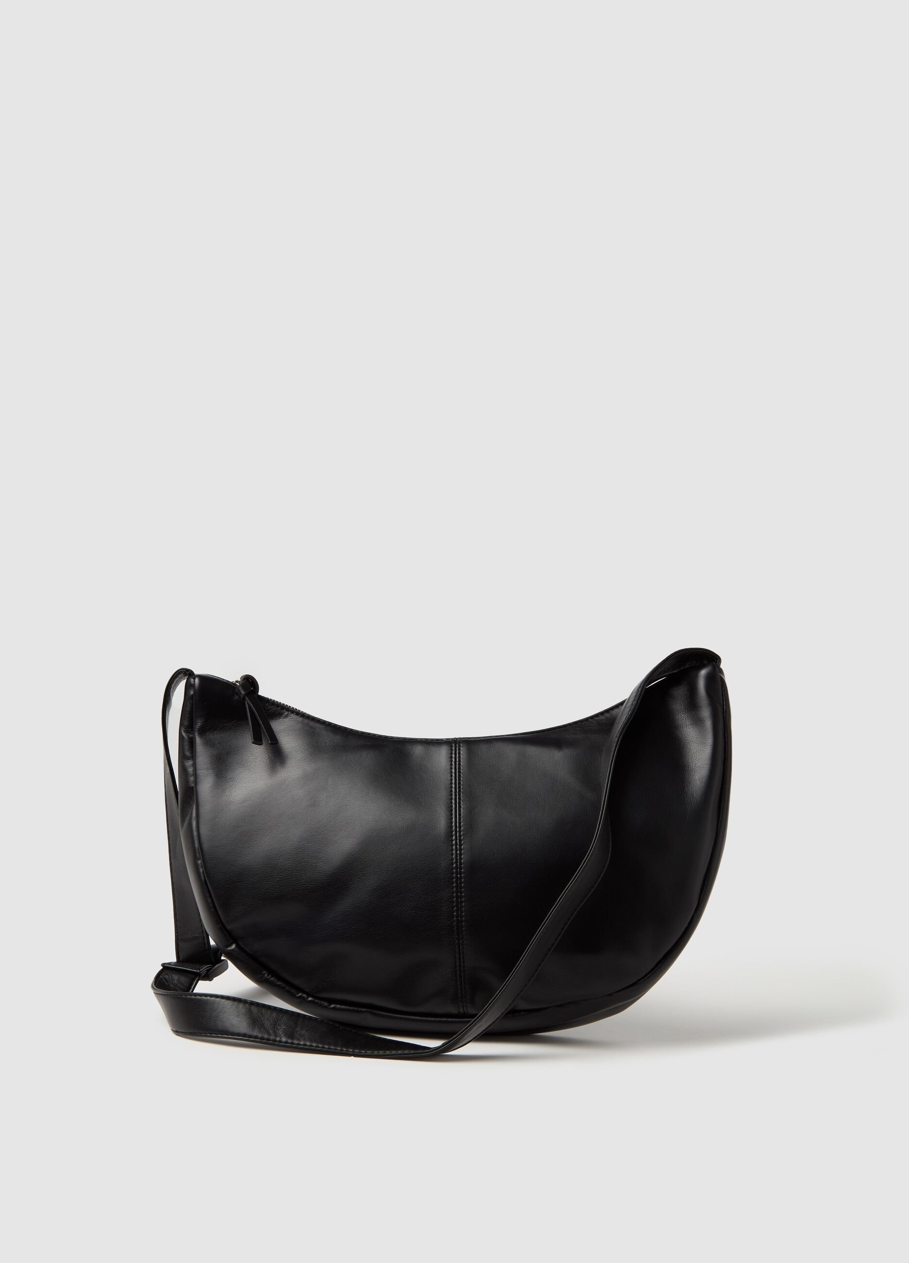 Essential half-moon bag with shoulder straps