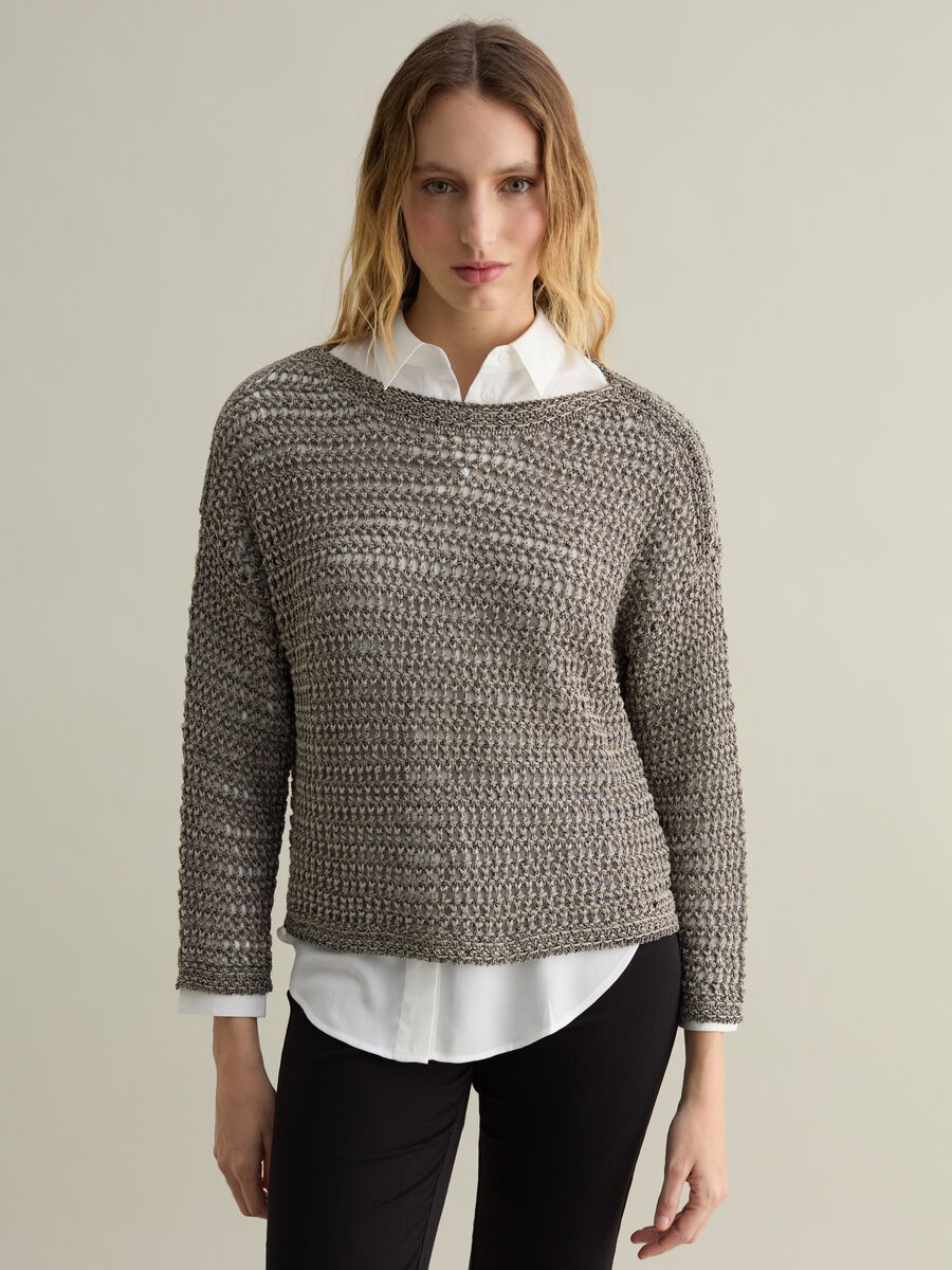 Openwork top with stitch design_0