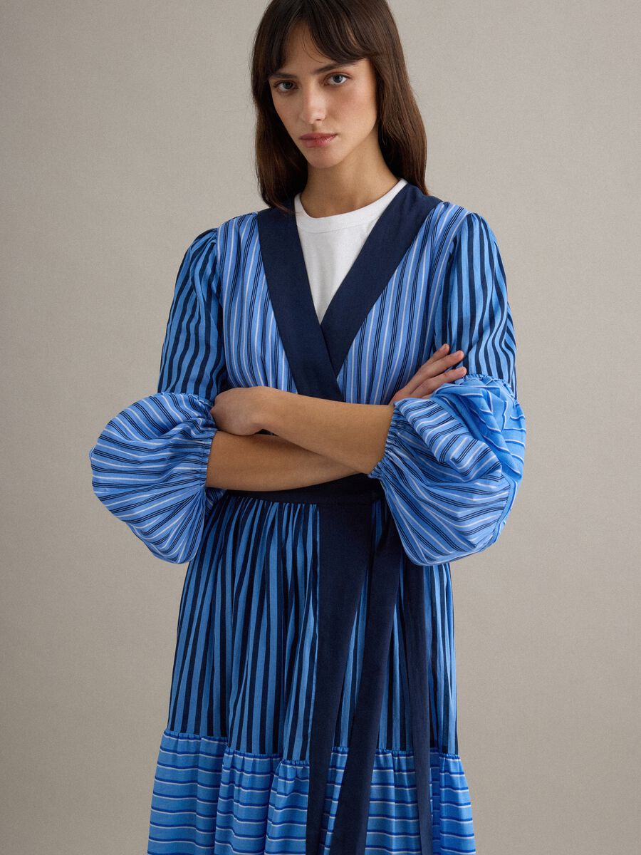 Vestito in puro cotone a righe multicolor regular fit con scollo a V_4