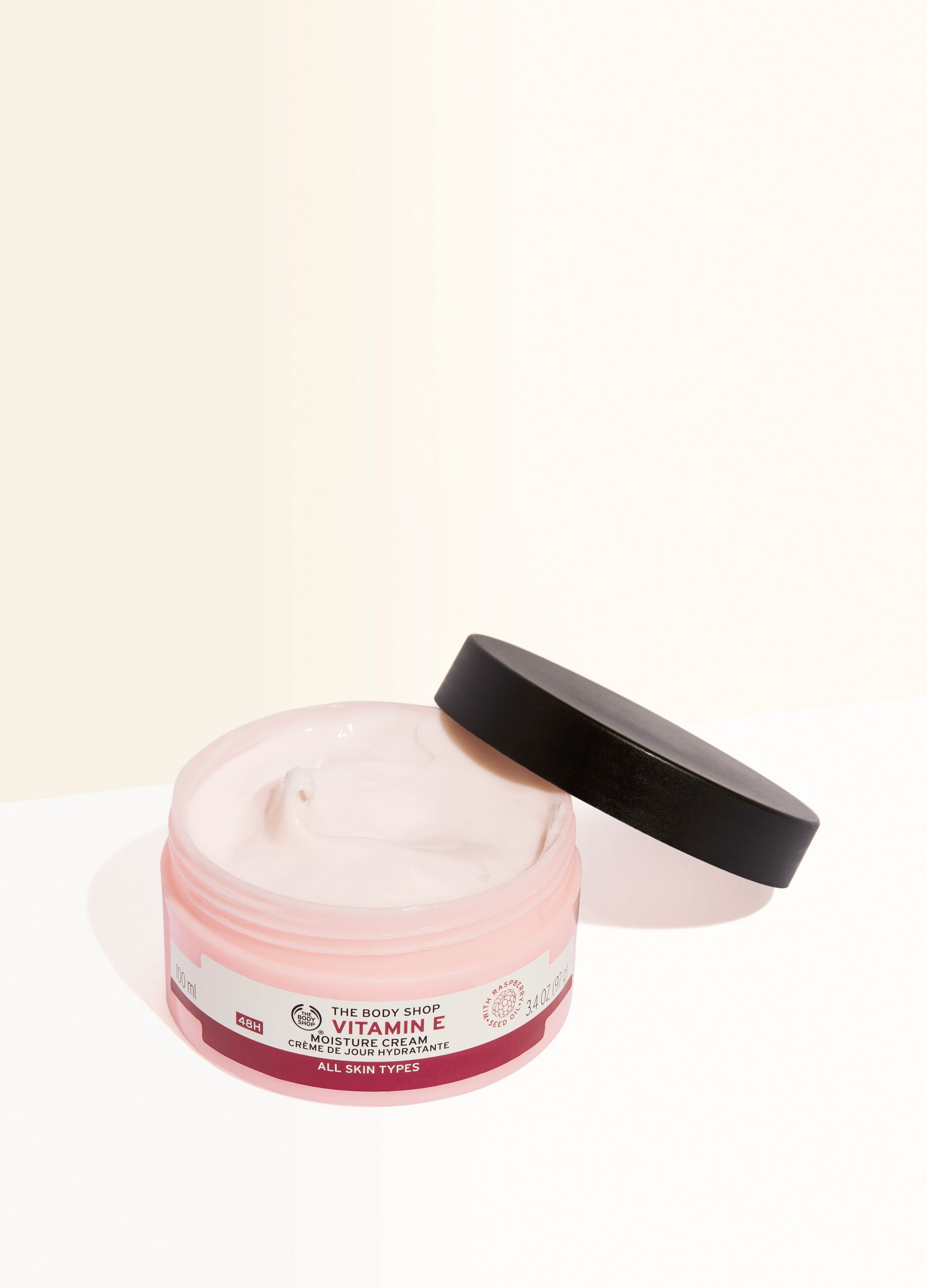 The Body Shop moisturising cream with vitamin E 100ml