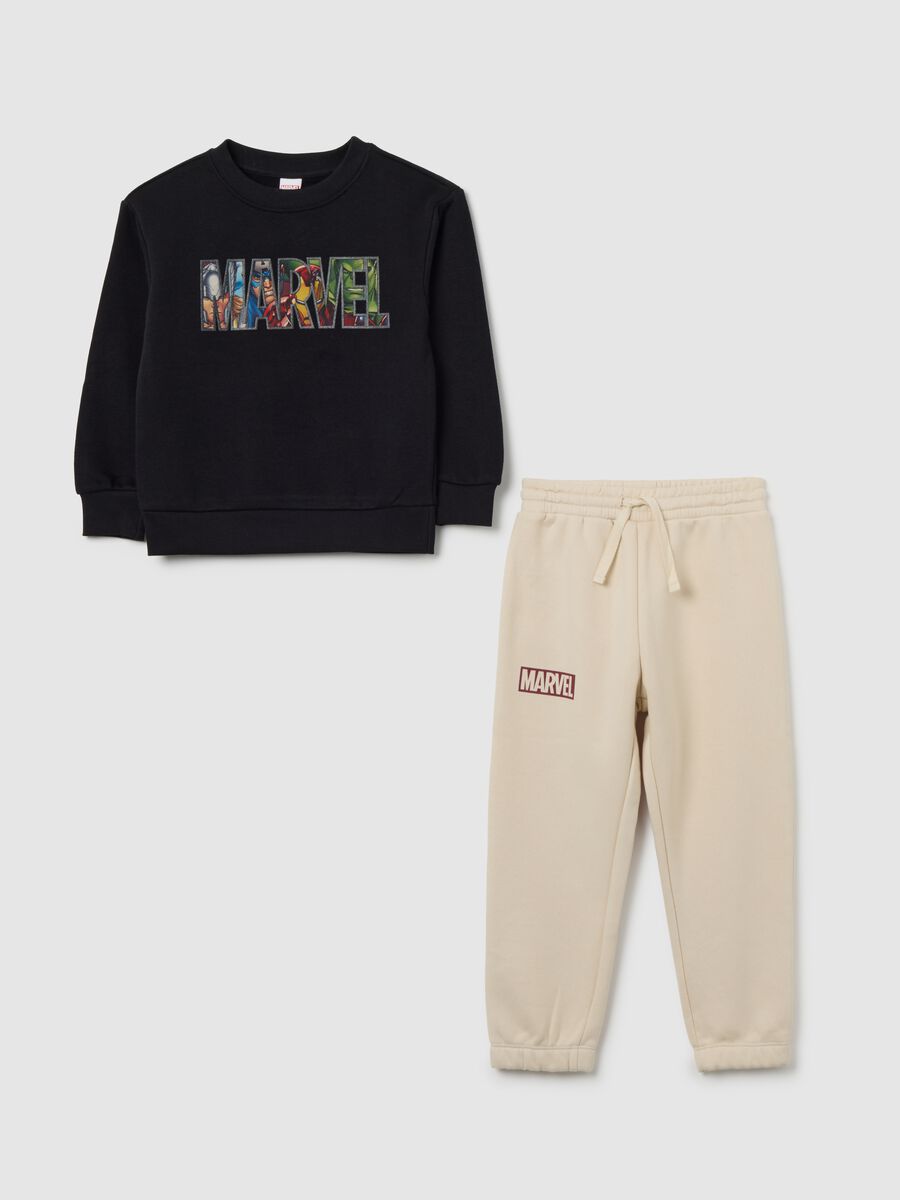 Black Sweatshirt and Beige Trousers Set_0