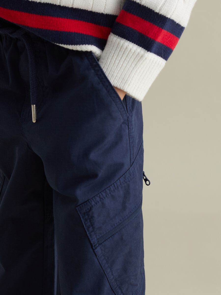 Parachute joggers in cotton canvas_3