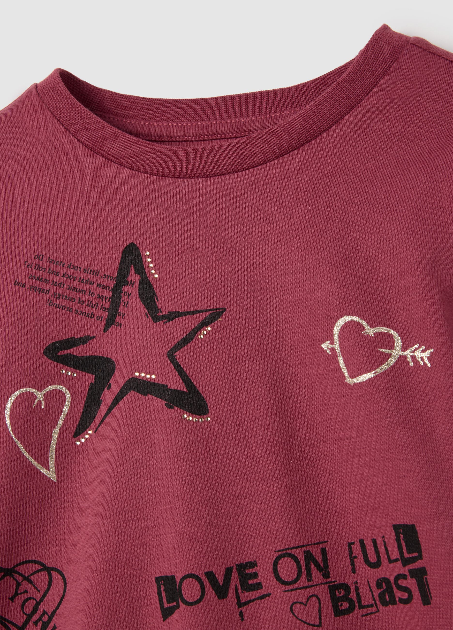 Girls' pure red cotton regular fit top with stars