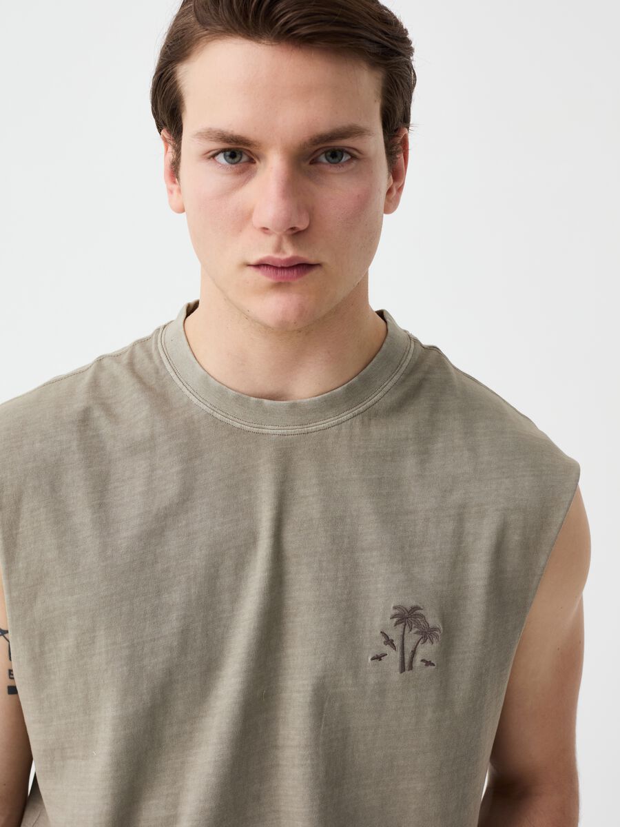 Tank top with palms embroidery_0