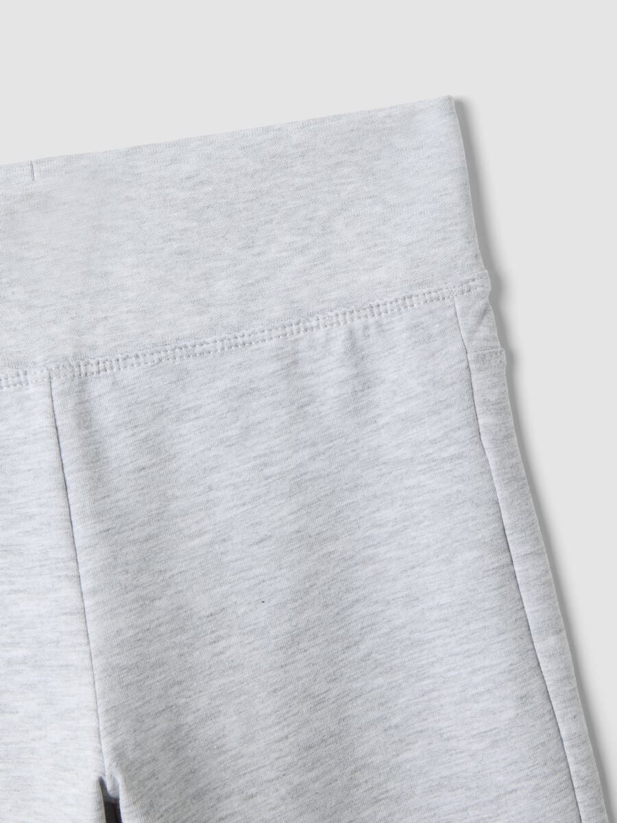 Pantaloni grigi flare in cotone organico elasticizzato per ragazza_5
