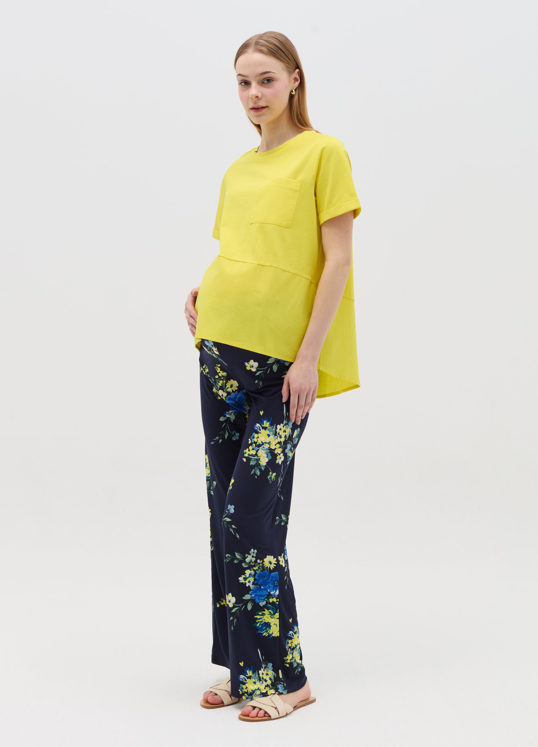 Maternity trousers with floral print