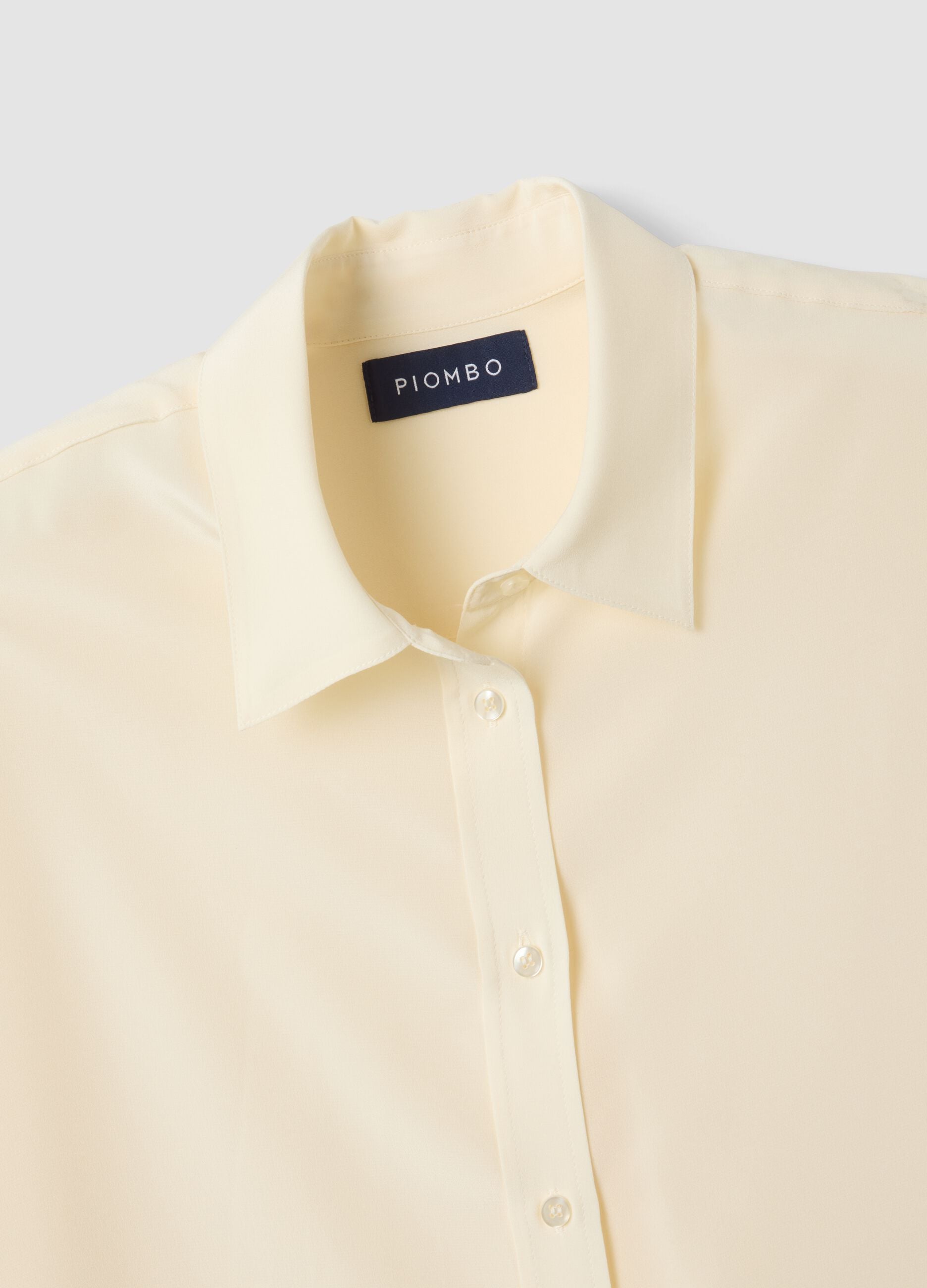 Camicia beige in pura seta con colletto classico regular fit