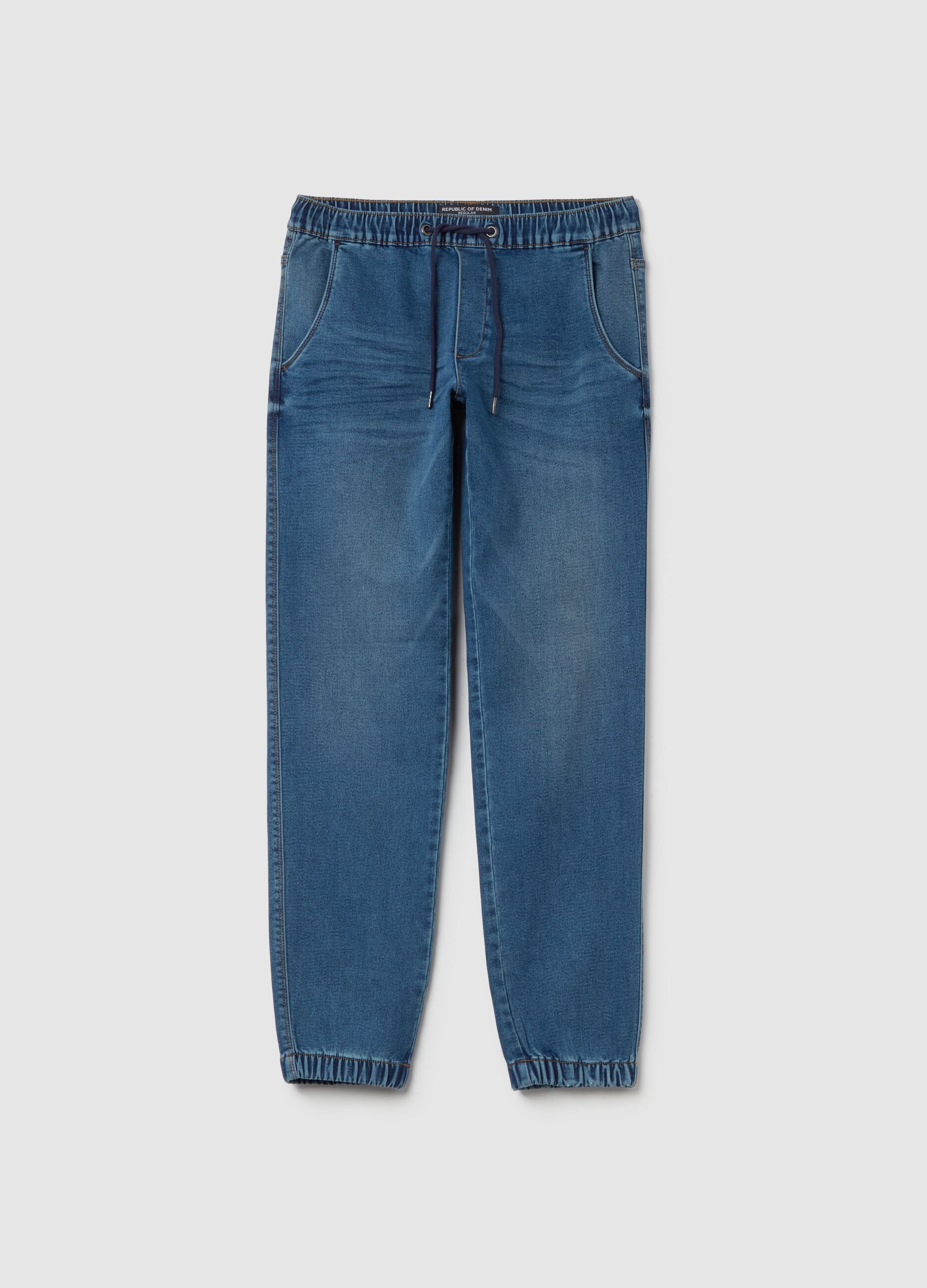 Joggers regular fit in denim con coulisse