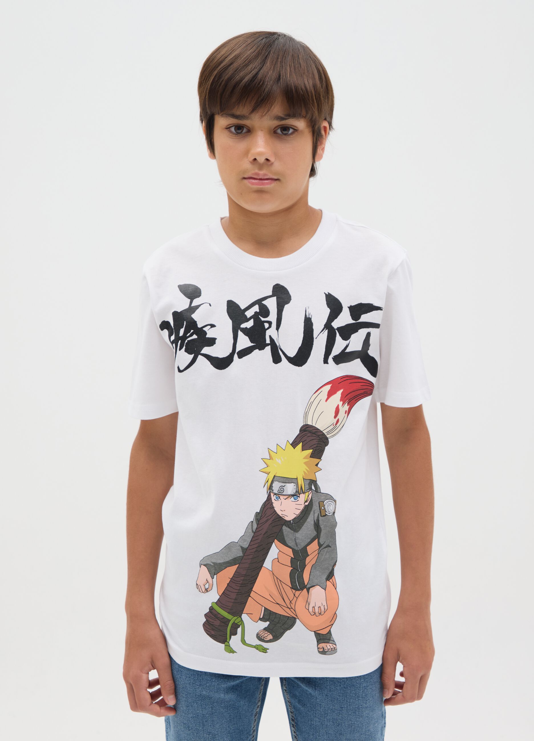 Boys’ oversized white T-shirt in 100% cotton with Naruto print