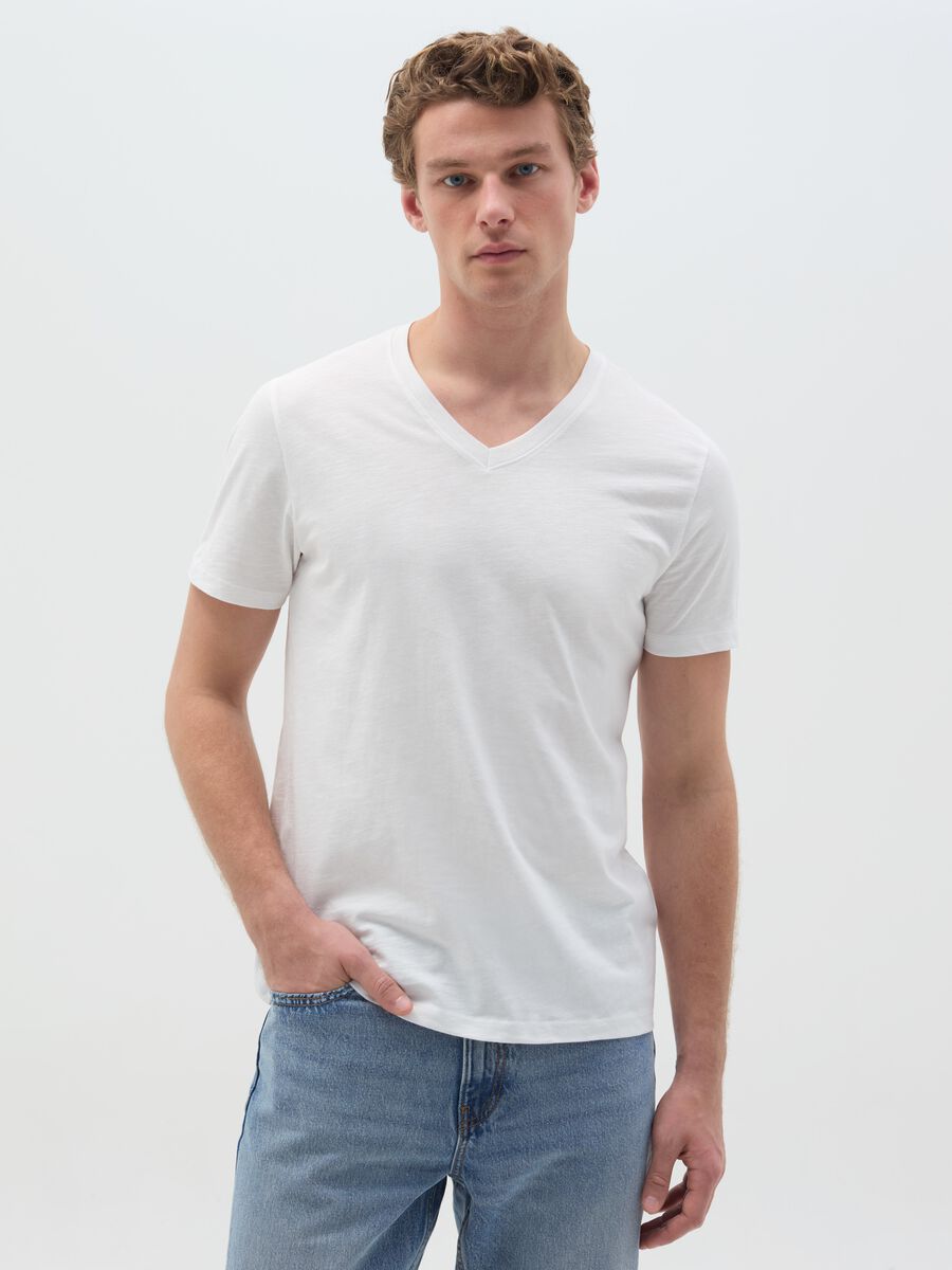 Slub cotton T-shirt with V neck_0