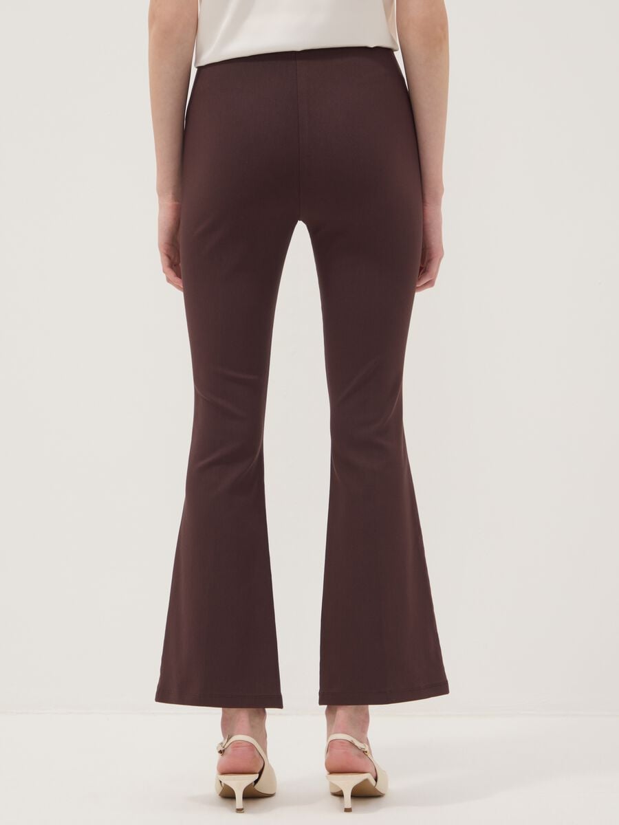 Leggings flare marroni in viscosa elasticizzato_2