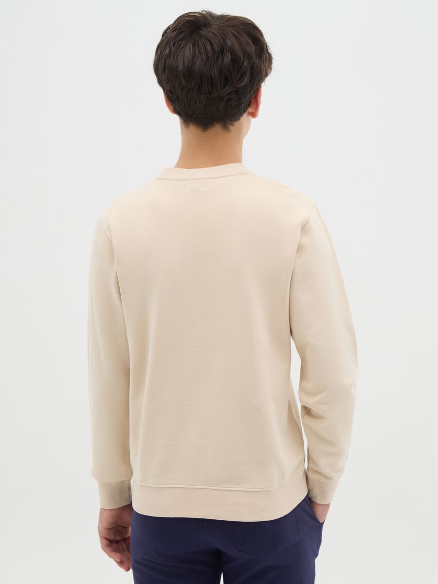 Round neck sweatshirt with print_2