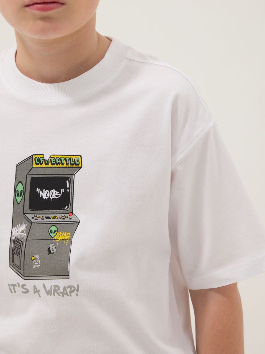 White pure cotton boys&rsquo; T-shirt with oversized fit and print_2
