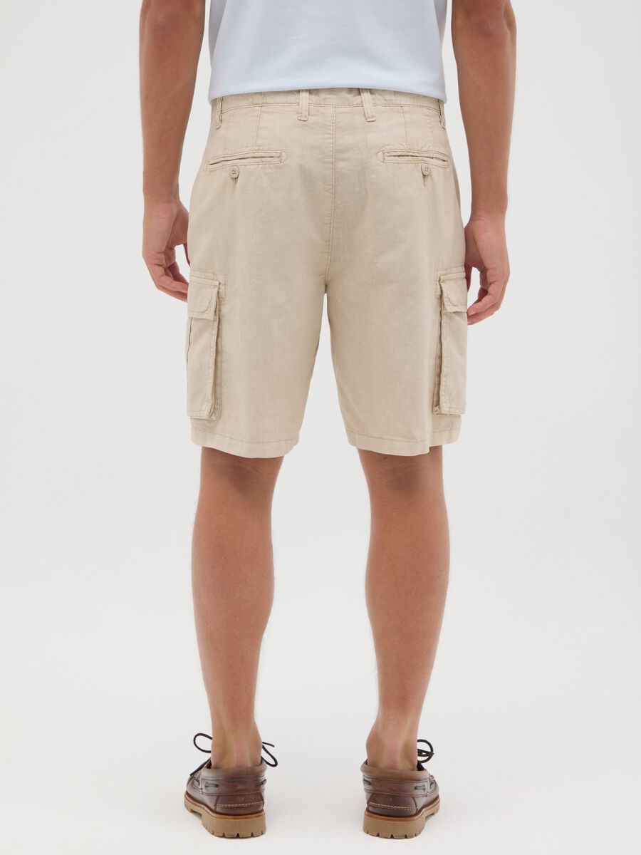 Men's beige cotton blend cargo shorts regular fit_2