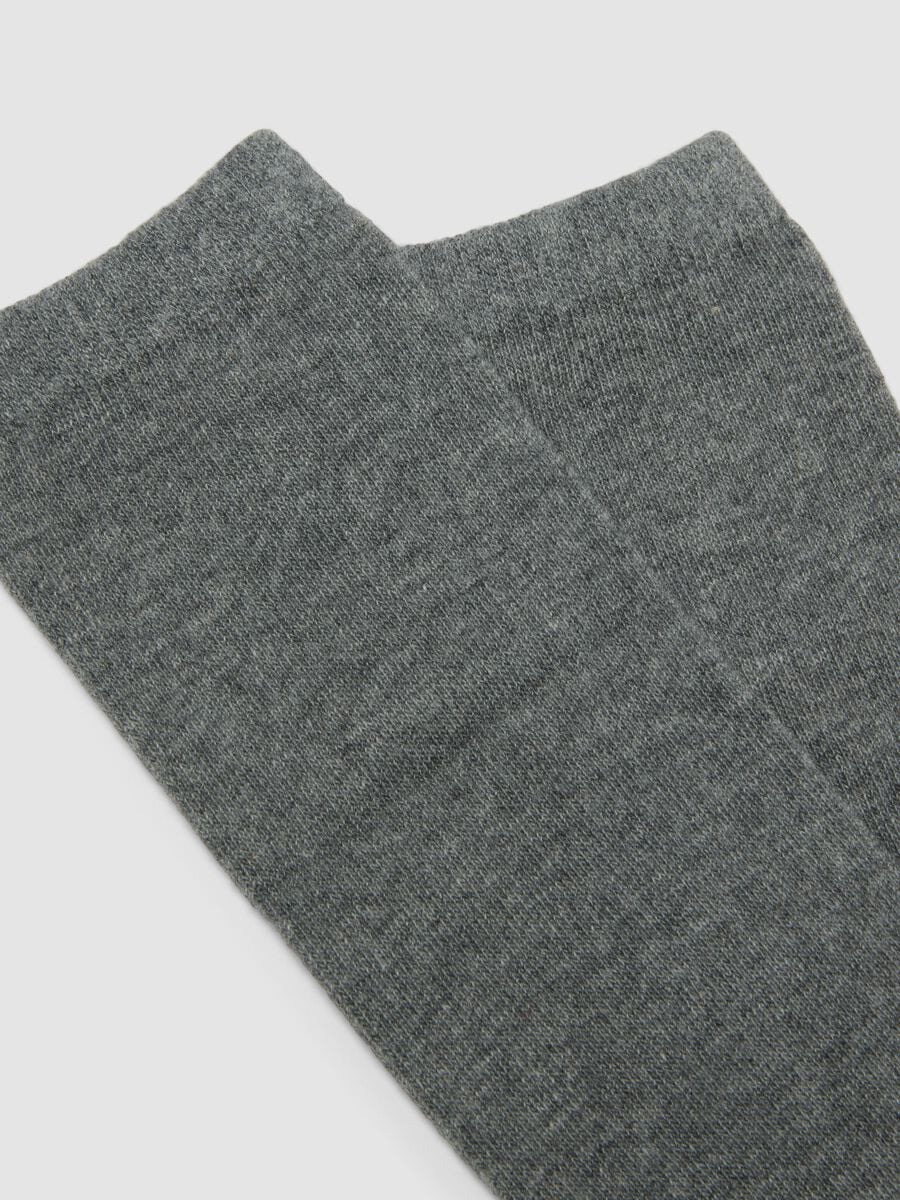 Grey socks in stretch organic cotton_1