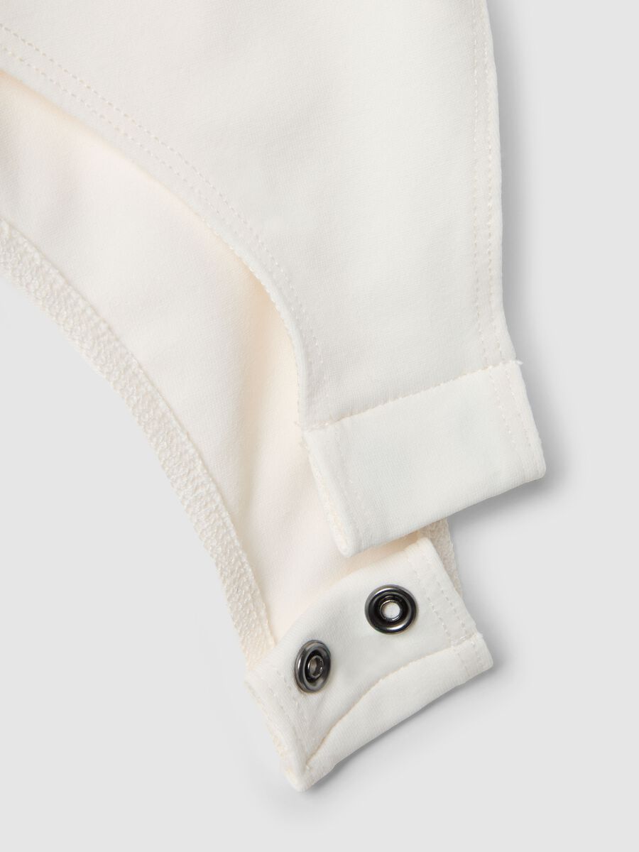 Body fitted bianco con scollo quadrato_5