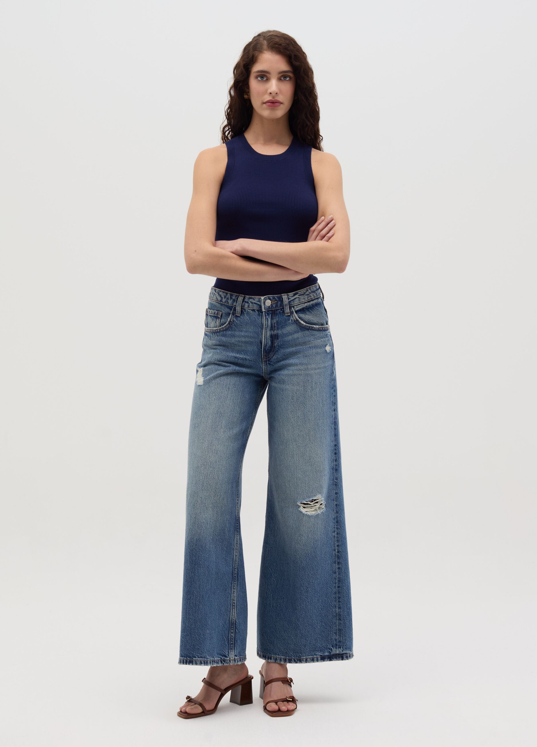 Ribbed tank top with halter neck