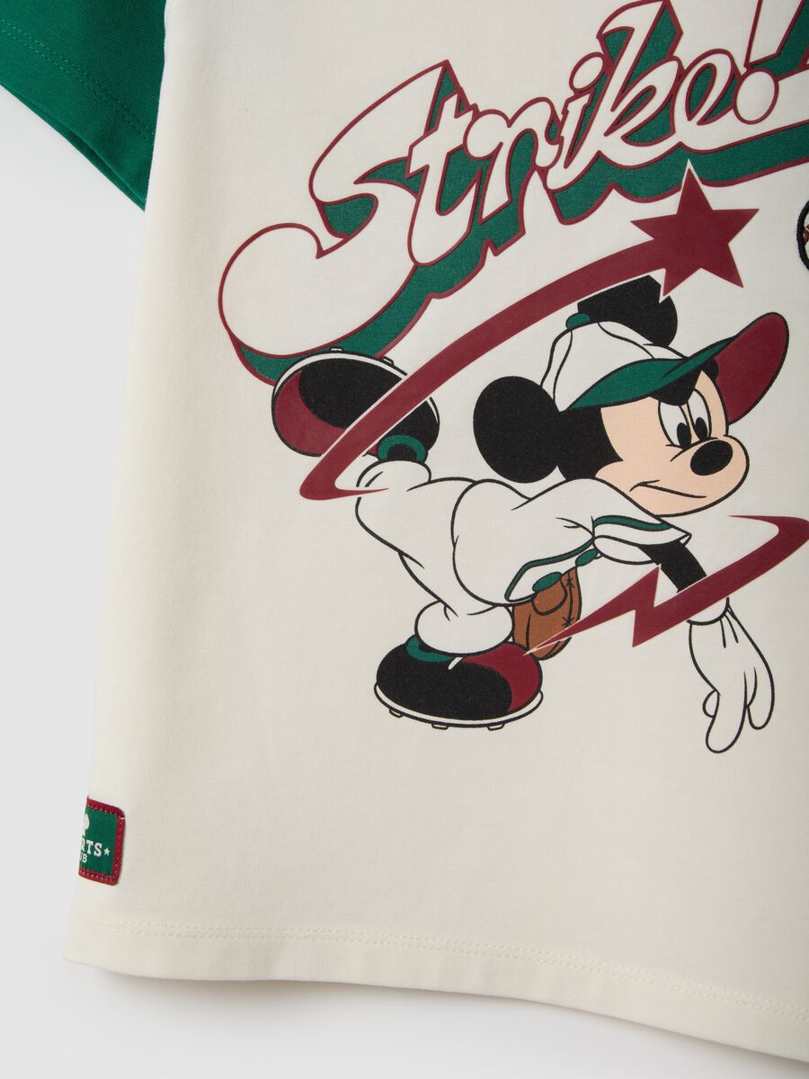 T-shirt in misto cotone multicolor da bambino con stampa Mickey Mouse_3