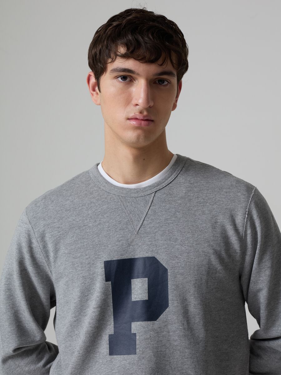 Sweatshirt with round neck and logo print_0