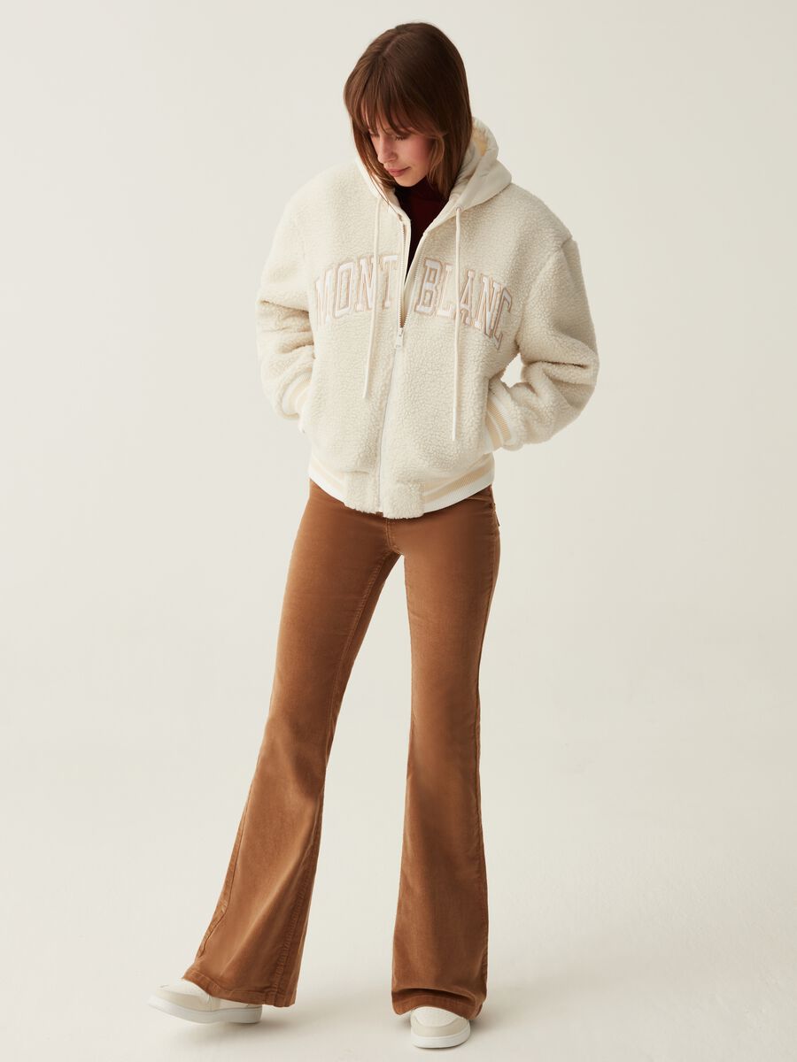 Pantaloni flare fit in corduroy_1