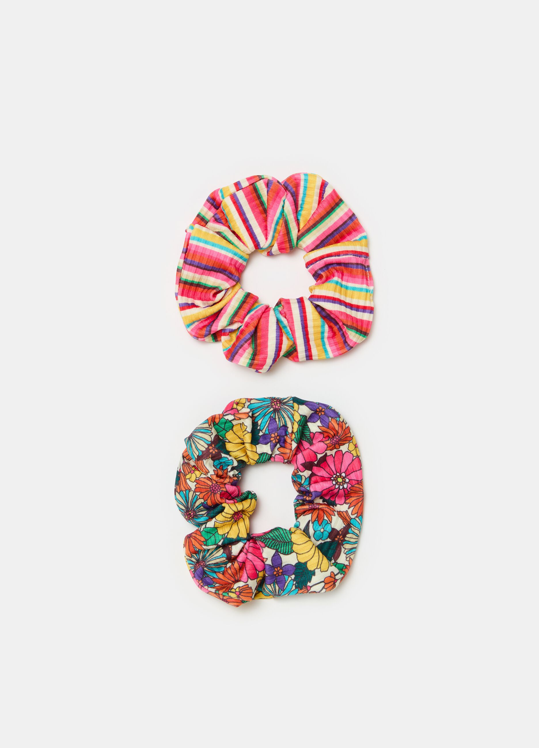 Two-pack hair scrunchies with print