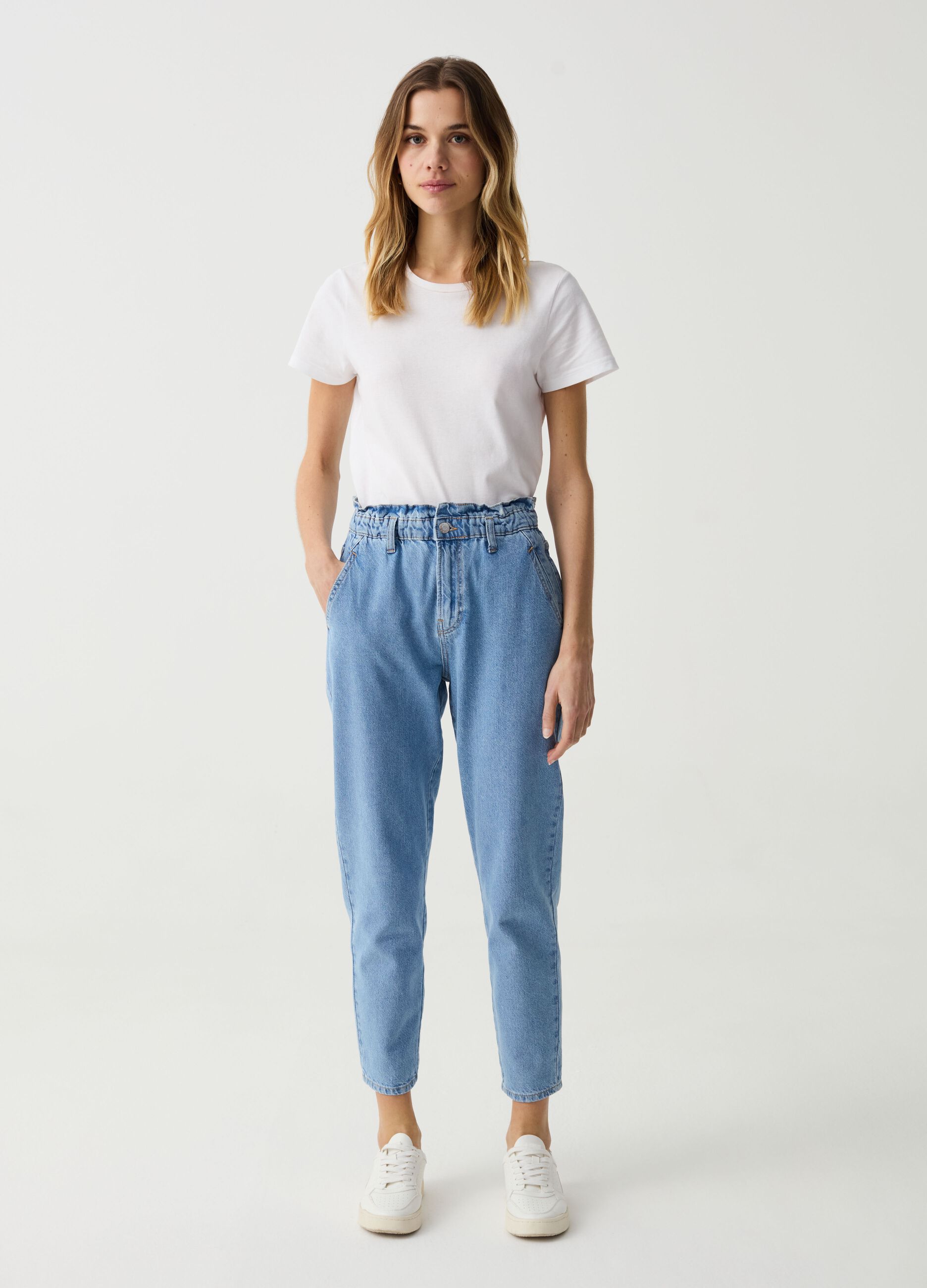 Mum-fit cropped jeans