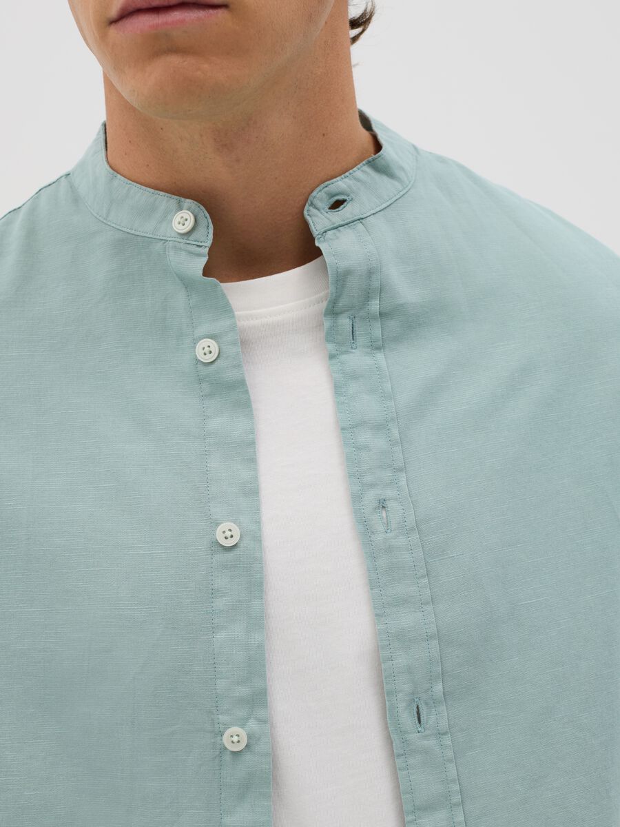 Light blue shirt in cotton and linen with Mandarin collar_3