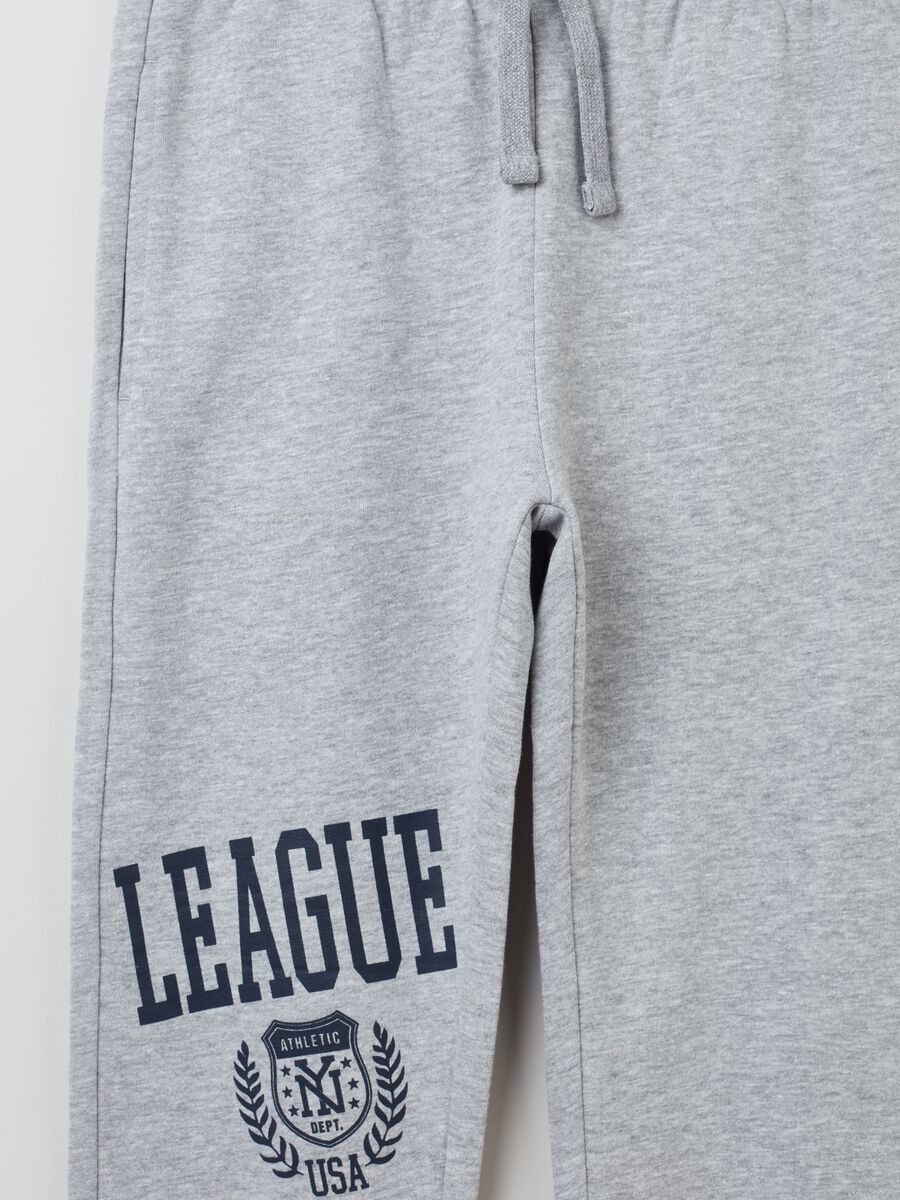 Joggers in felpa con coulisse e stampa_2