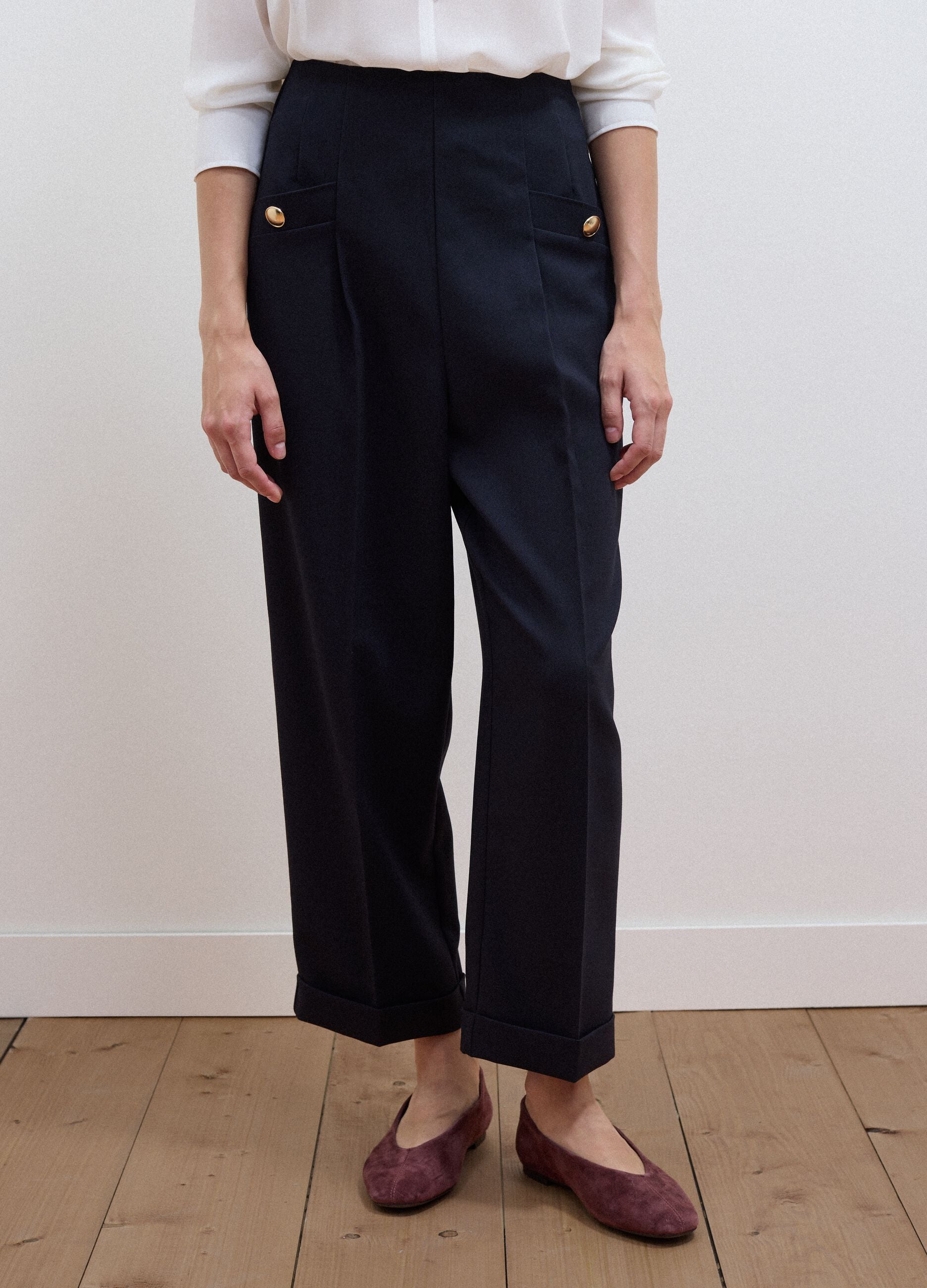 Black stretch viscose trousers with regular tapered fit
