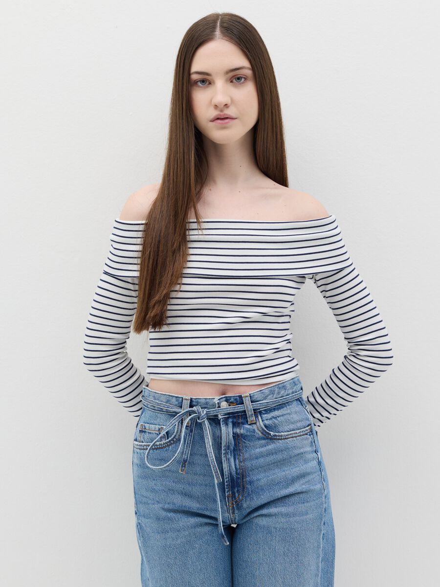 Off-the-shoulder T-shirt_0