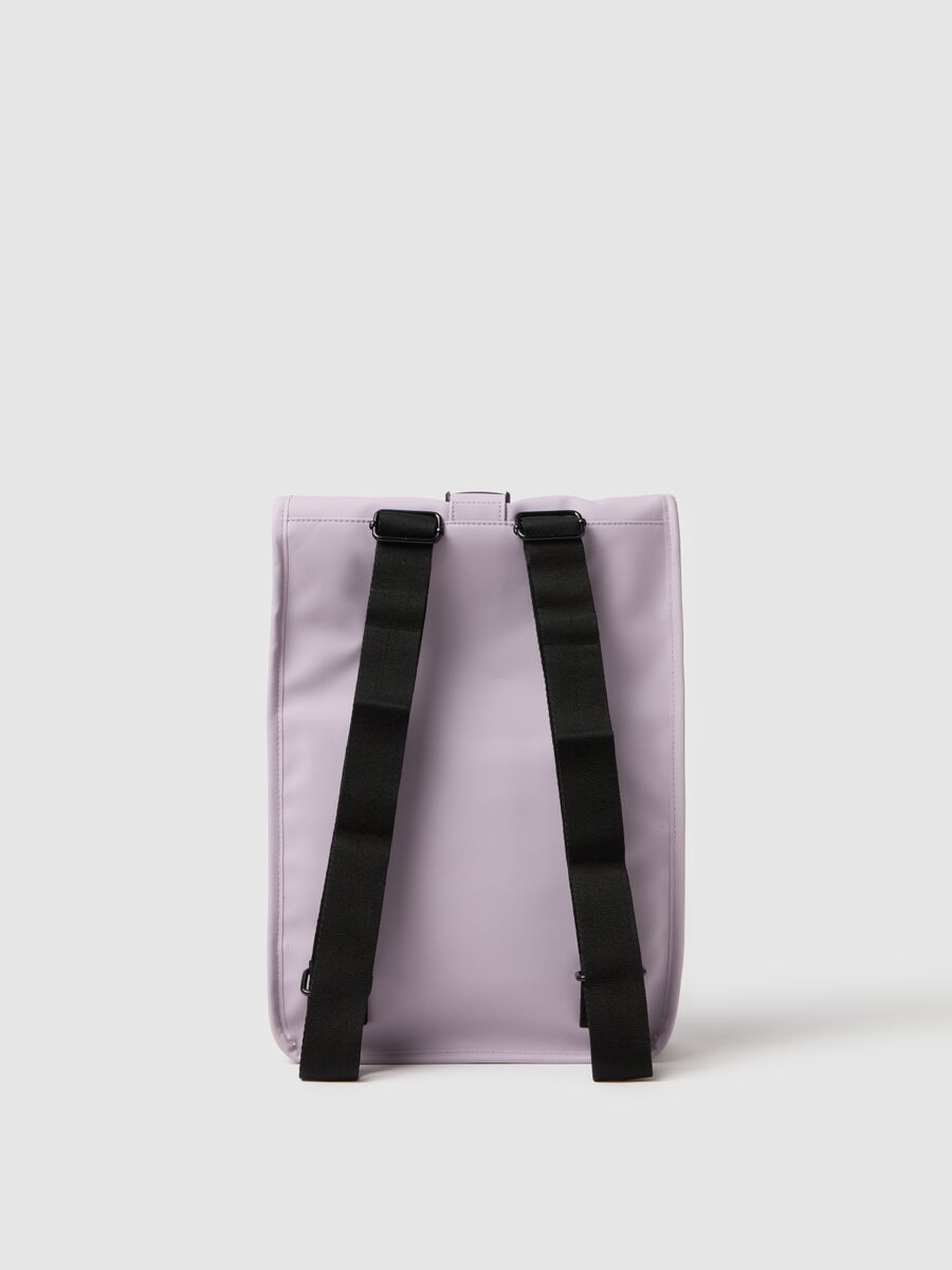 Zaino impermeabile viola con zip e tasca frontale_1