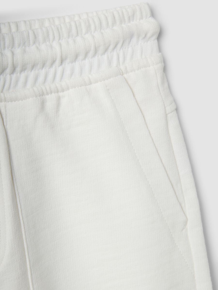 Boys&rsquo; white pure cotton shorts with elasticated waist_3