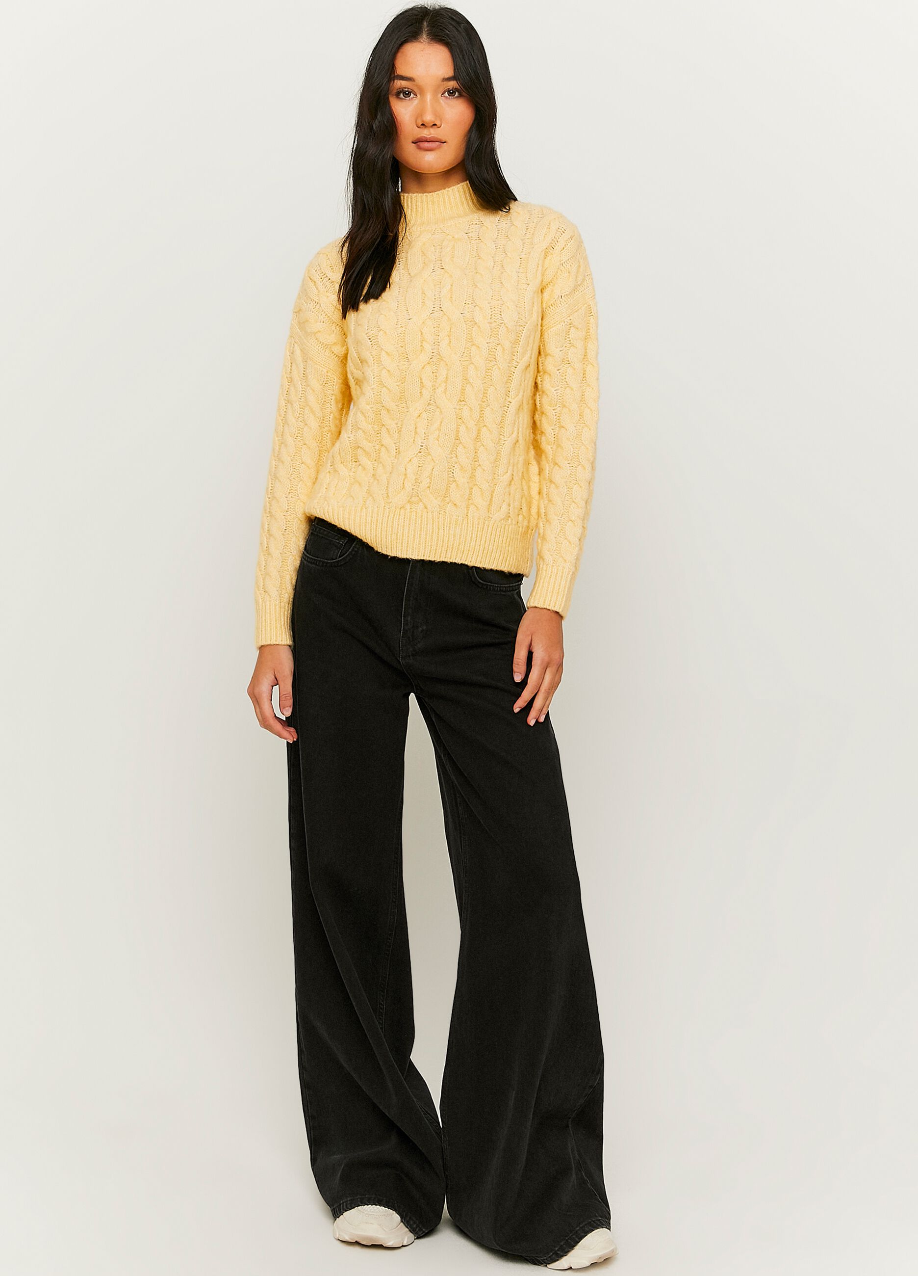 Pullover mock neck_0