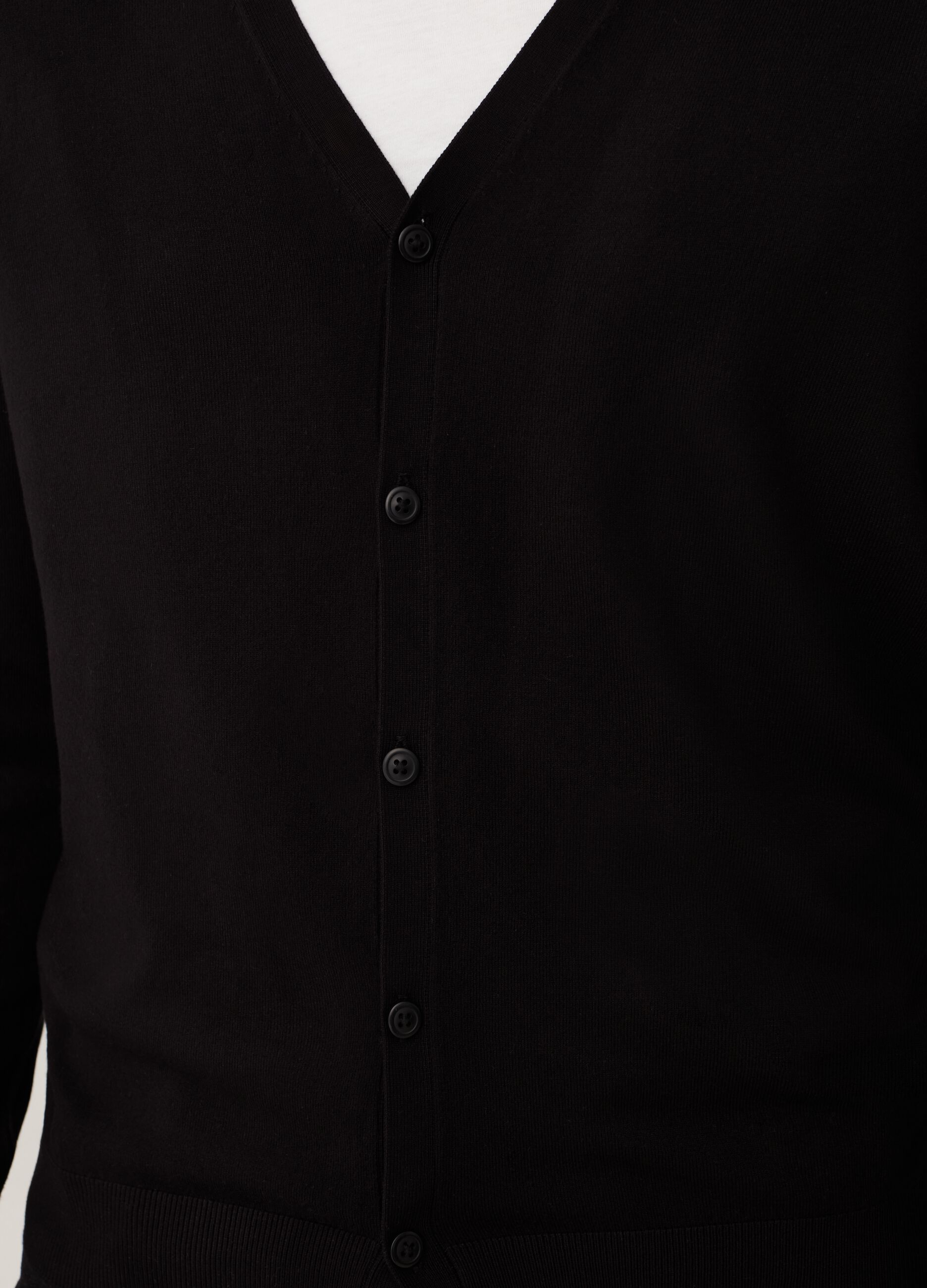 Cardigan con scollo a V_3