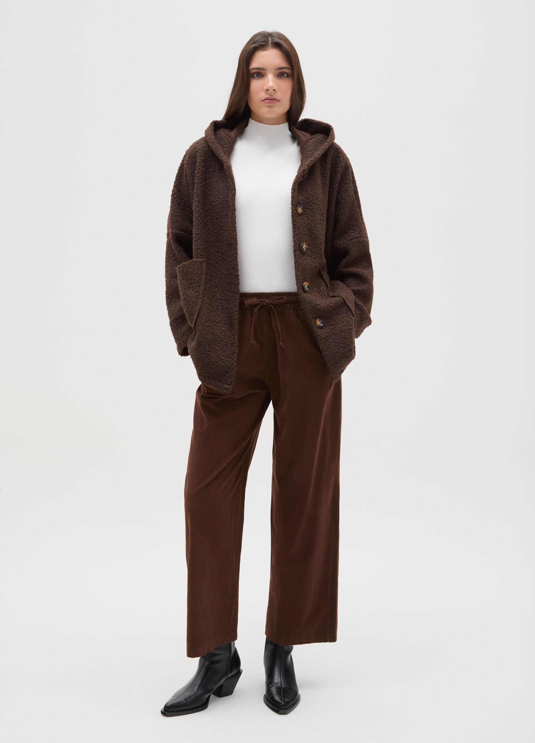 Brown regular fit coat with buttons and hood