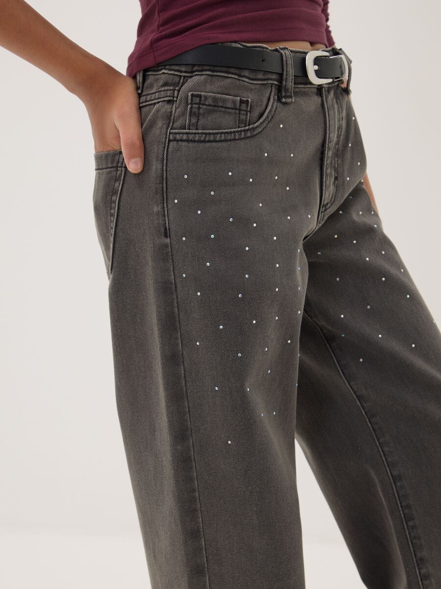 Jeans grigi wide leg in puro cotone con strass_2