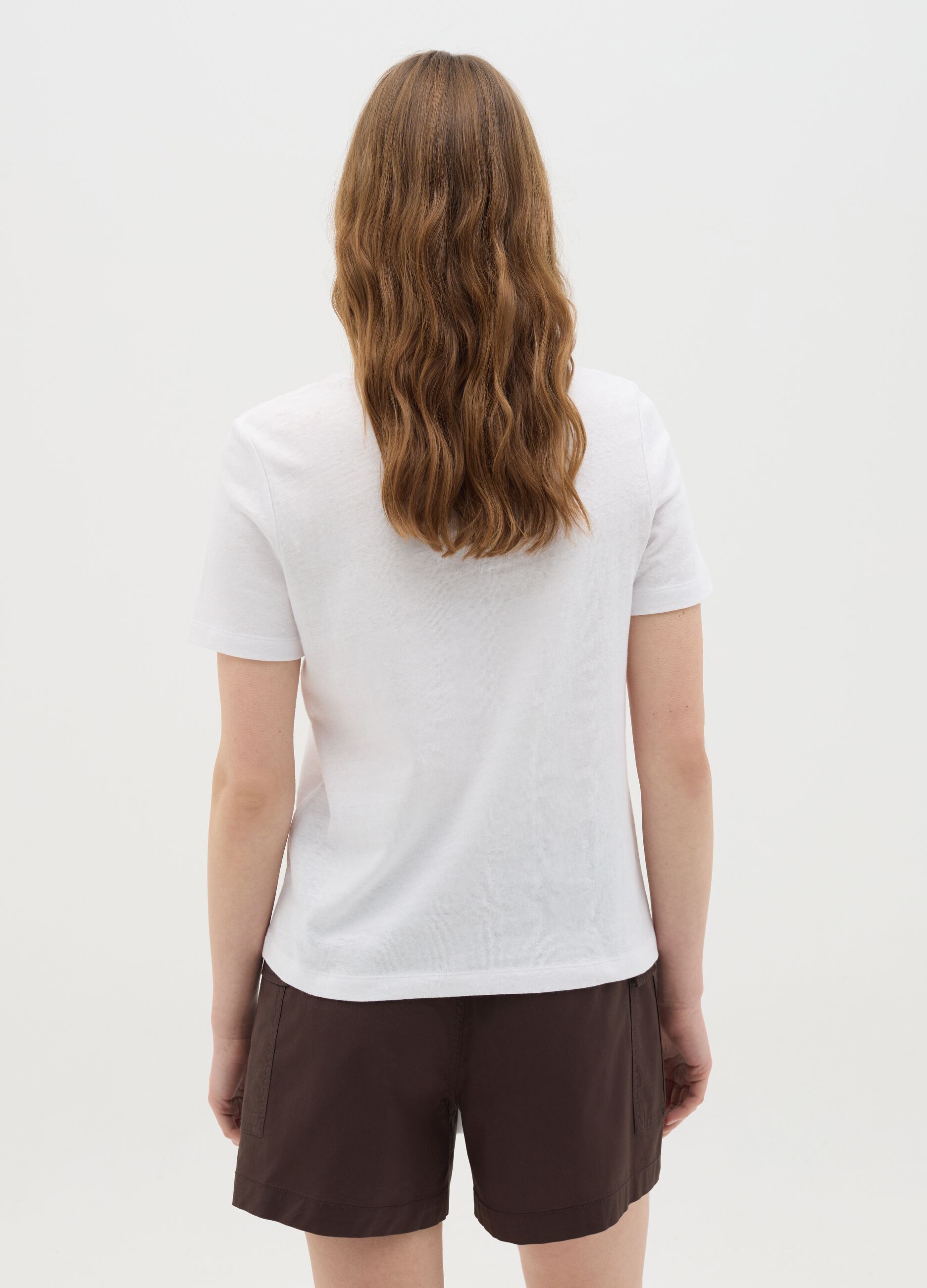 White T-shirt in cotton and linen