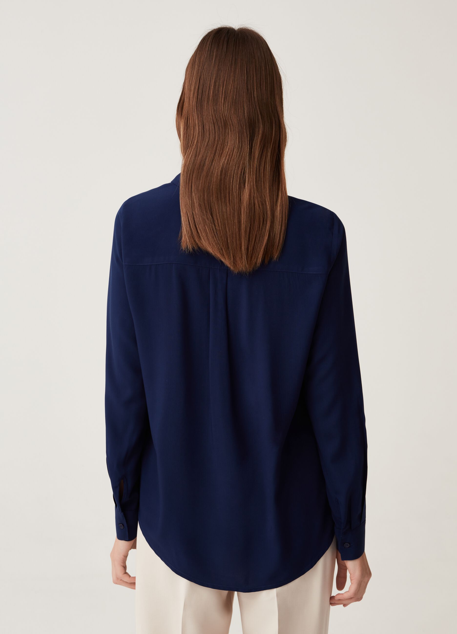 Camicia in viscosa con tasche_2